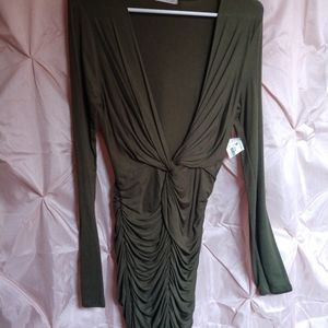 Long-sleeved puckered dresd